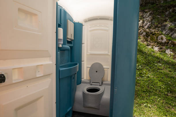 Best Portable restroom trailer rental  in Stoneville, NC